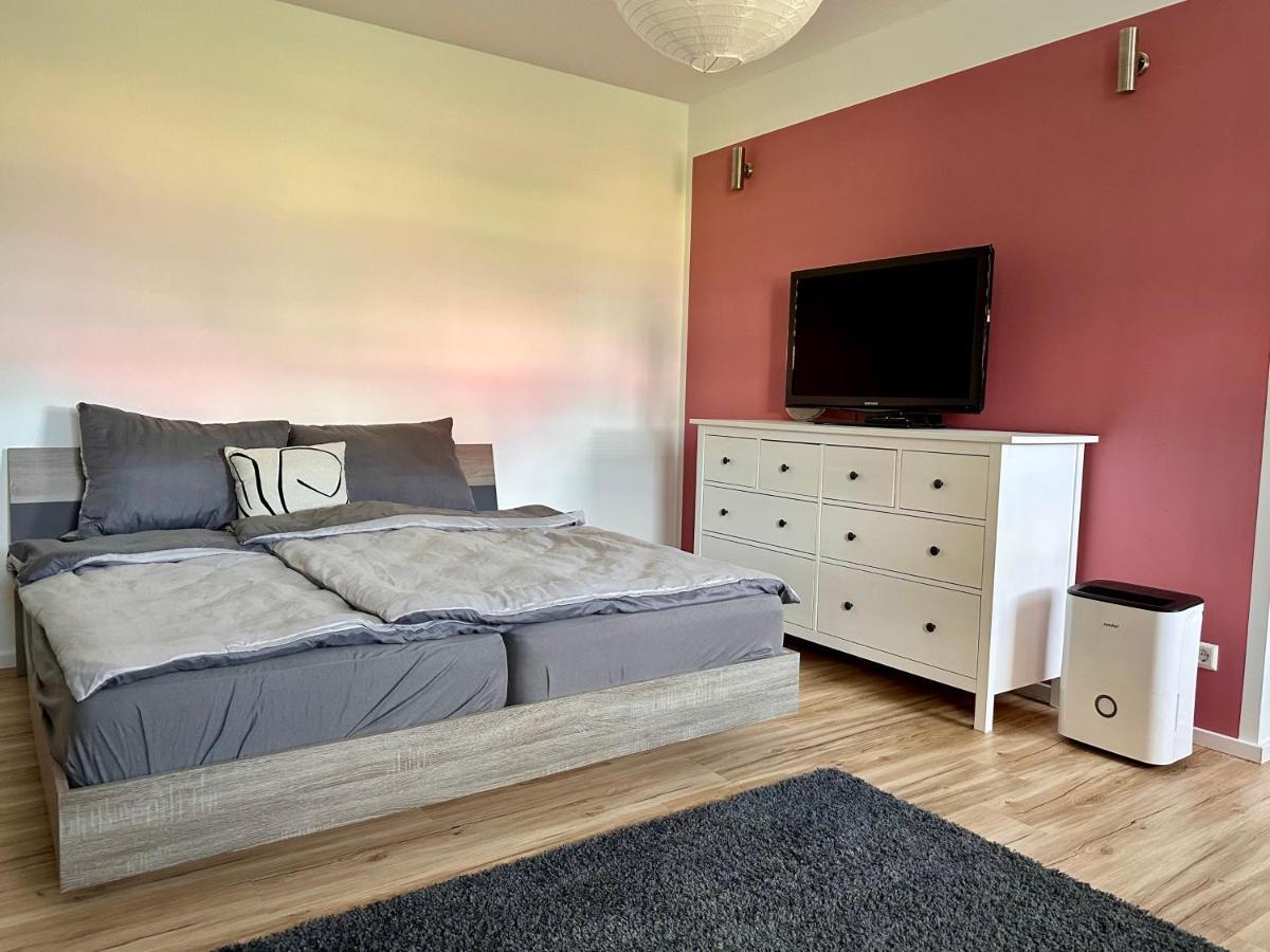 Eisfeld Ferienwohnung Storchennest מראה חיצוני תמונה
